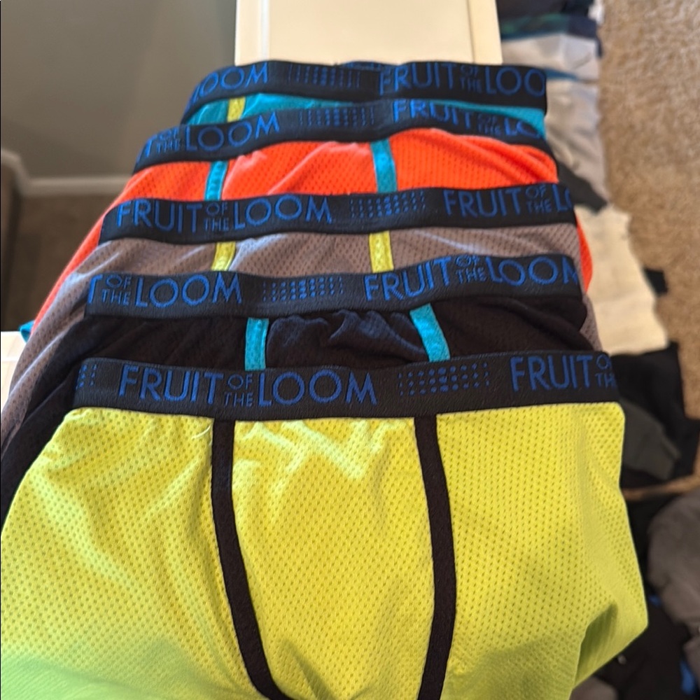 Front of the loom boys boxer briefs 6/8